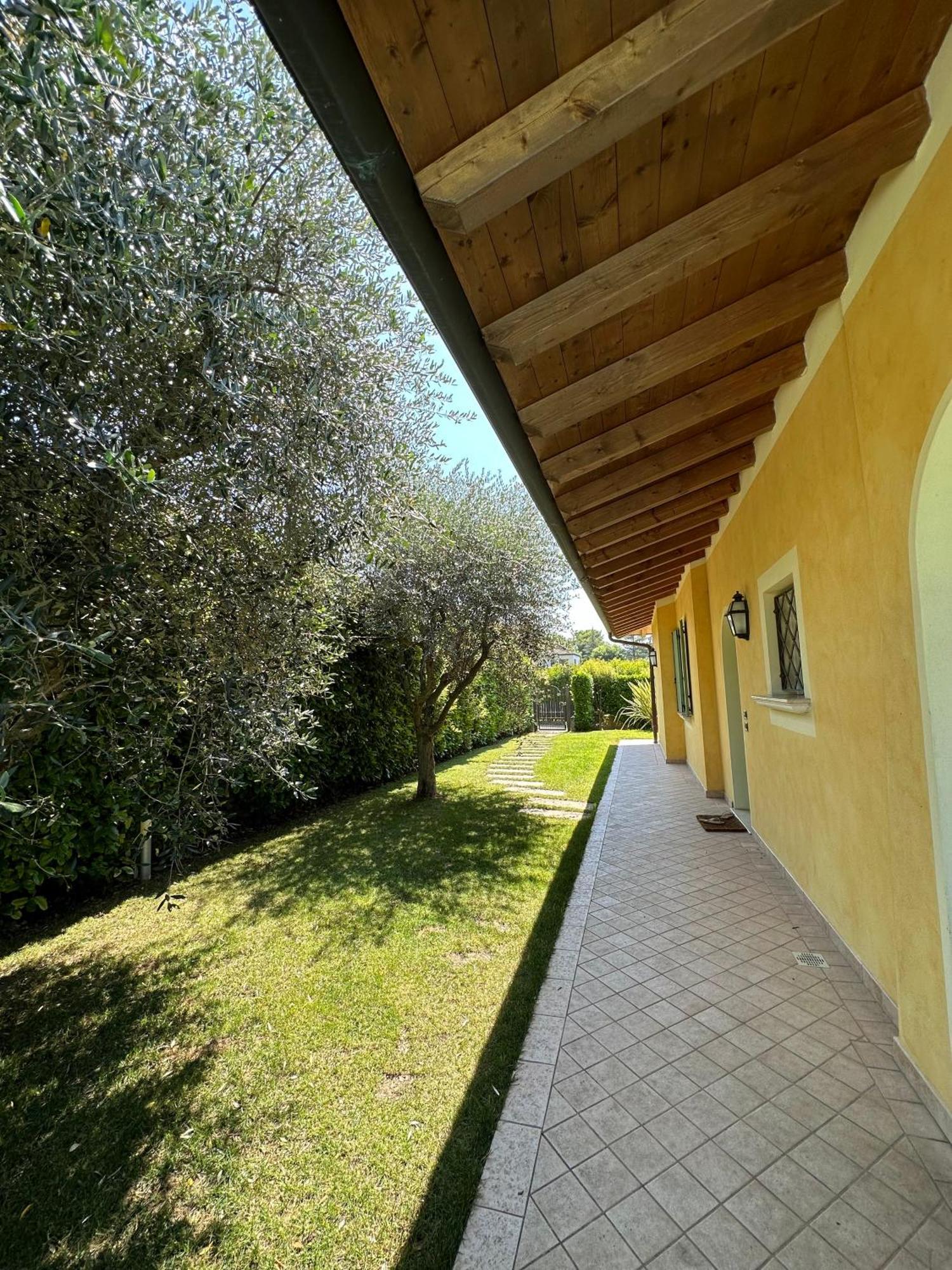 Villa Oliva مانربا ديل جاردا المظهر الخارجي الصورة